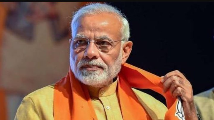NamanManchanda4's tweet photo. "Tere yaar nu dabban nu firde si;
Par dabda kithe aa... "
#HarHarModi
#GharGharModi https://t.co/EyOVUlRFLA