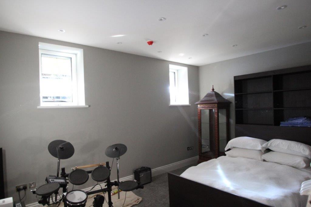 Bedroom requiring more daylight? ow.ly/Lod050ujaJ1