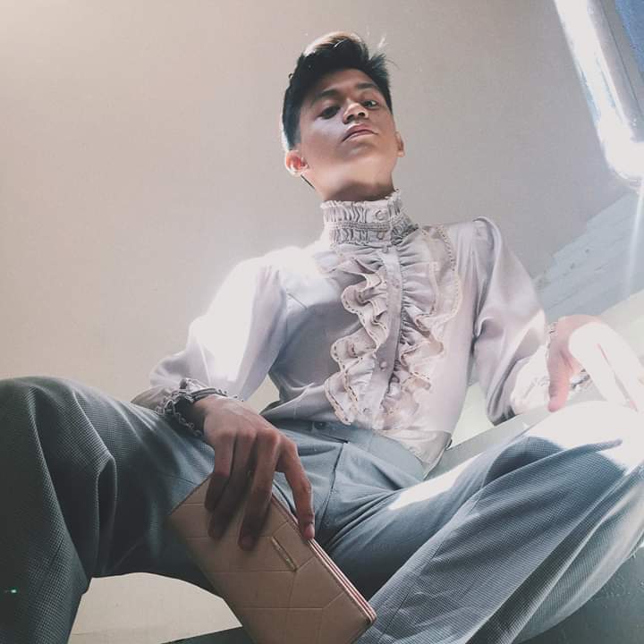 fiftyceej0fgrey's tweet photo. lez throwback all the good &amp; shits about me #conceitedAF https://t.co/Z0ie6uWPxO