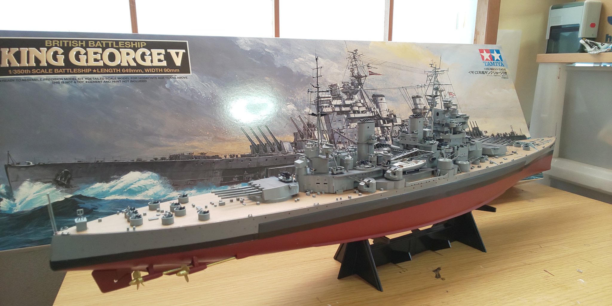 監督官 イギリス海軍の戦艦キング ジョージ五世 完成しました 起工から17時間です 笑 素組 空中線のみ Tansokuzousen伊東工廠 350艦船 タミヤ イギリス海軍 戦艦 キング ジョージ五世1945 T Co Wj38zyqoao Twitter