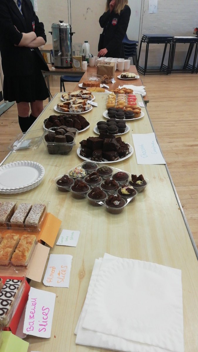 DaubeneyLibrary's tweet photo. Hello cake!!! https://t.co/52thzDW9Hf