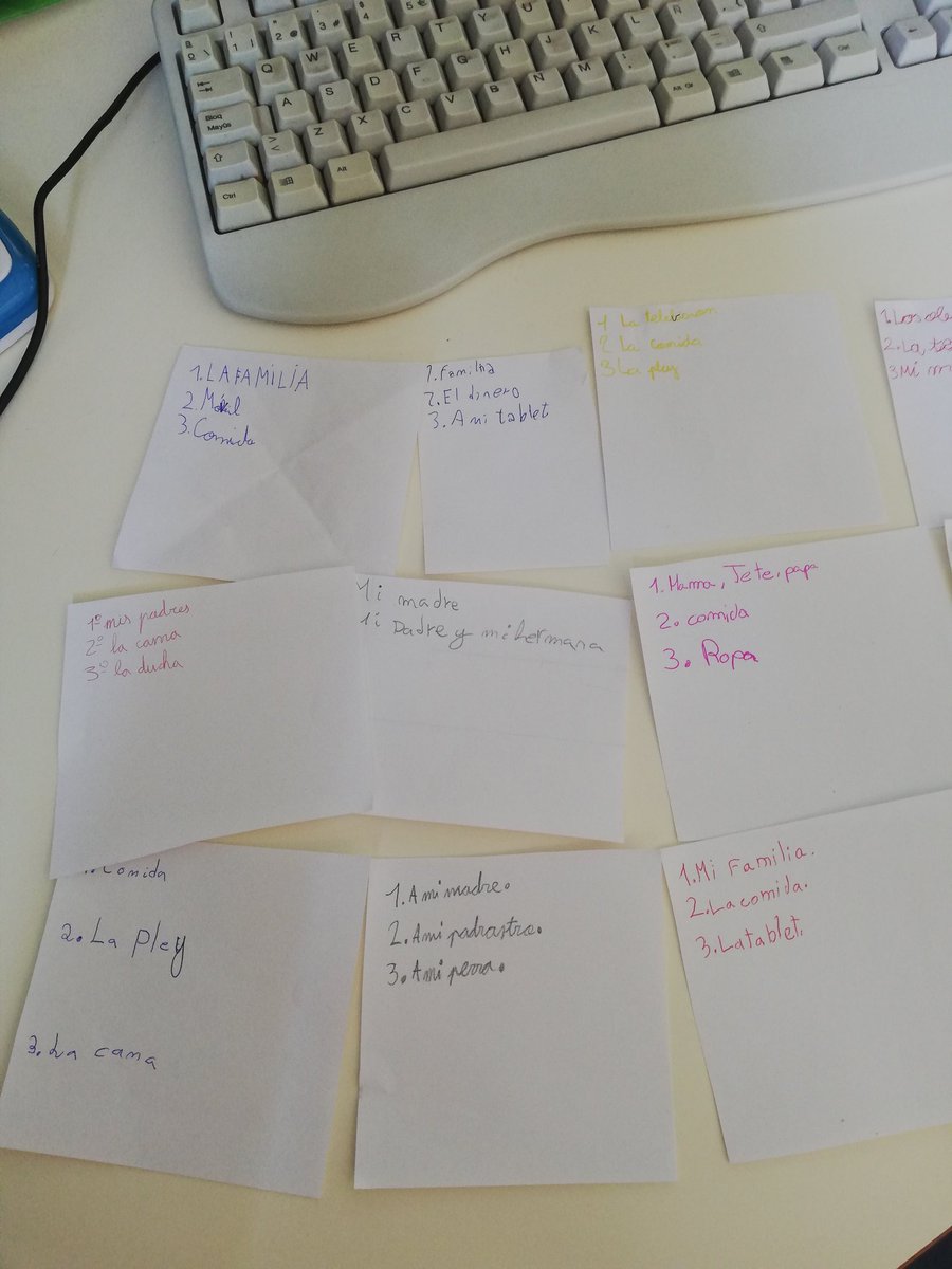 Experimento con niños. Si solo tuvieras 30 segundos para salvar 3 cosas de tu casa ¿ qué salvarías?
Las cosas materiales se puede sustituir,las sentimentales no.