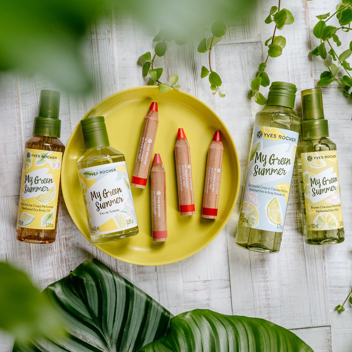 YvesRocherFR's tweet photo. [IDÉE CADEAU] En manque d'idées cadeaux pour la Fête des mères ? Pensez à notre Edition limitée Green Summer à partir de 2€50 😍 https://t.co/P54iLpeL8v
#YvesRocher #GreenSummer #ideescadeaux #fetedesmeres #actbeautiful https://t.co/LDQbxlJ9y5