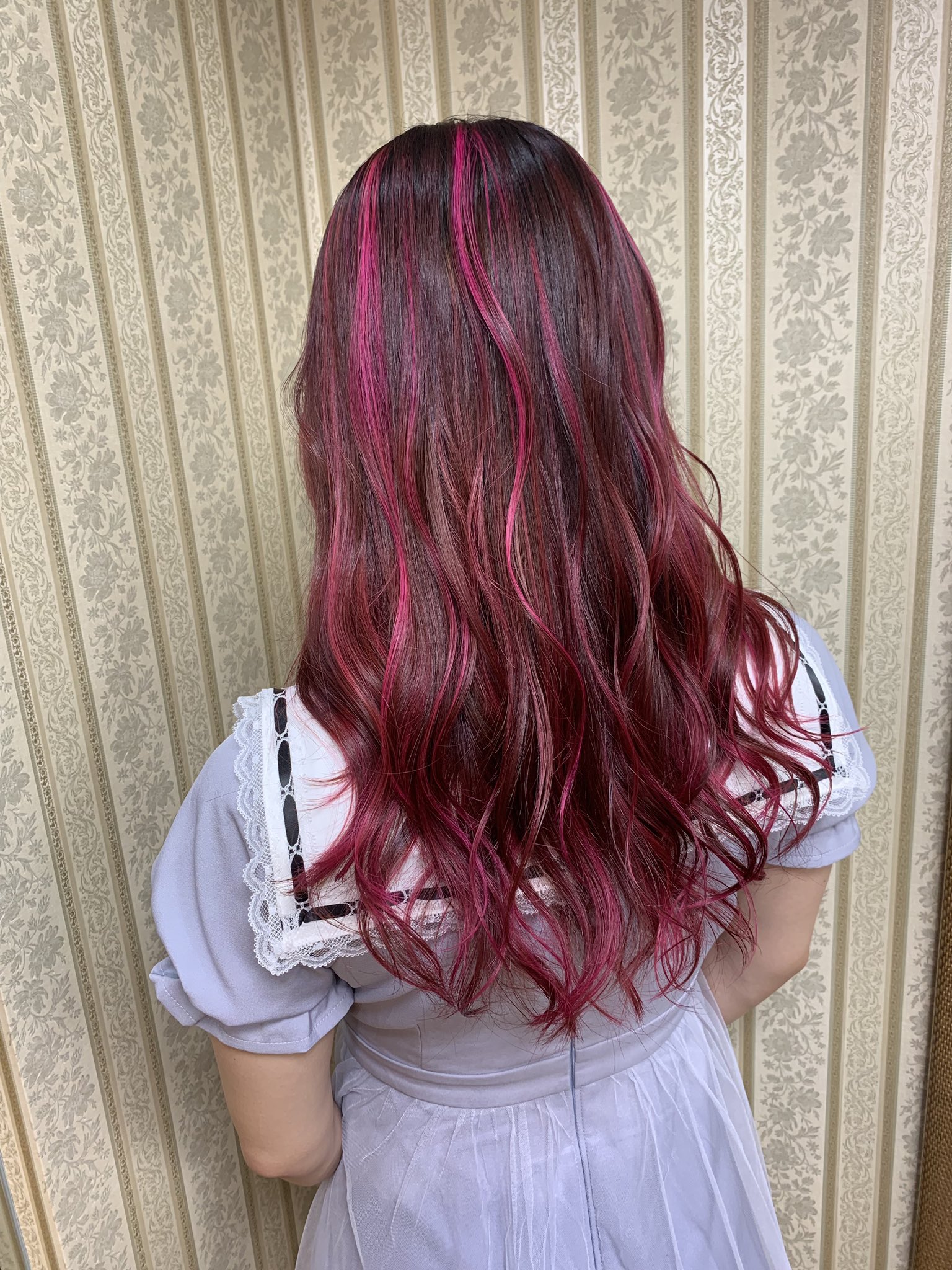 シャンテグラム En Twitter ヘアスタイル紹介 ピンクブラウン ピンクメッシュmixカラー ランダムにメッシュを配色しました シャンテグラム En Twitter ヘアスタイル紹介 ピンクブラウン ピンクメッシュmixカラー ランダムにメッシュを配色しました