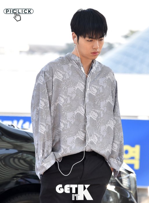 iKON_Global's tweet photo. [Press Photos] 190523 iKON @ ICN airport off to Japan

#iKON #아이콘 @YG_iKONIC
#JUNHOE #구준회 @tkwpcnfak https://t.co/09VBWz4u9f
