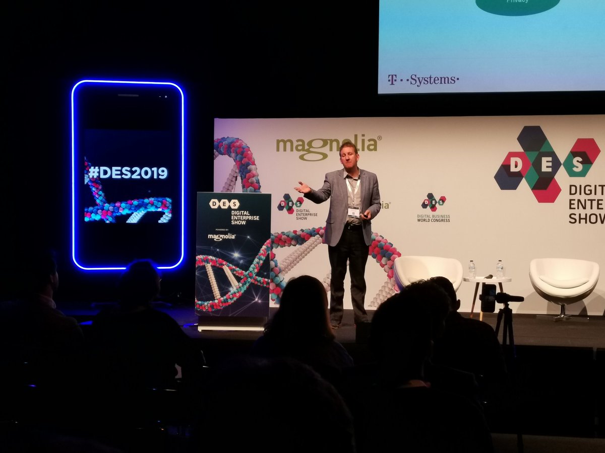JRMelara_ITDM's tweet photo. Finaliza #CibersecuritySummIT, que ha mostrado las claves del papel de los CISO en la #TransformacionDigital, con @TSystems_Iberia, @HayaRealEstate, @urjc, @SopraSteria_ES y @Globalia_corp #DES2019 @ITDS_ITDM https://t.co/AiIpOEqiOe