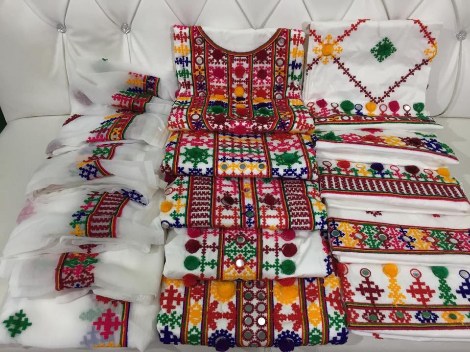 M_talha09's tweet photo. #Eid collection lwn Fabric Ari work Full Dupta Embroidery with trouser 3 pc suits plz order inbox or whatsapp 03346004003
#IndianElections2019  #ElectionResults2019  #GulalaiPTMexposed #eid2k19 #lootlomela https://t.co/0gEV3gg0oX