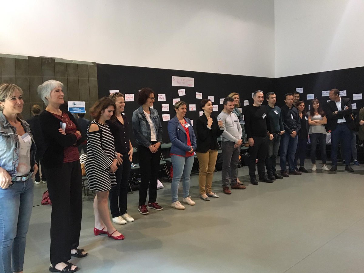 Pour s'orienter dans leurs décisions professionnelles et accéder à leur optimum talent / valeurs , les participants "connectent leur flow" ce matin avec Alizée et Isabelle #LaFabToulouse