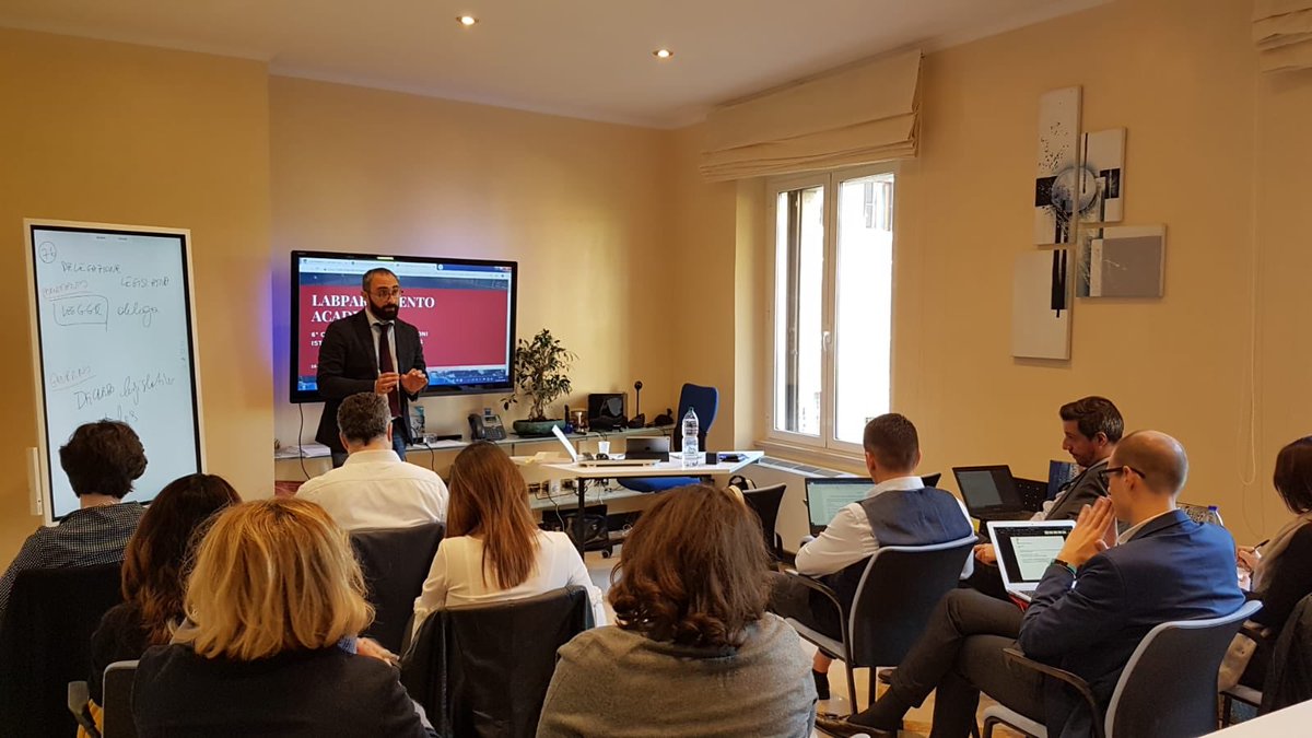 LabParlamento's tweet photo. 🌞Una nuova giornata di formazione a #LabParlamento con Massimo Rubechi per discutere di #dirittocostituzionale #drafting #governo #DigitalLobbying #publicaffairs #advocacy📚✍️ https://t.co/U3AogjgSnc