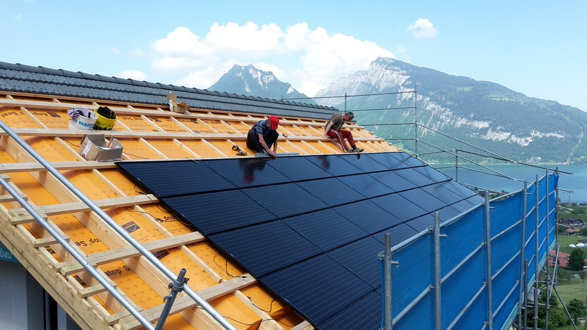 Bern: Sonnenenergiefestival 2019, Feuerwehr-Kaserne Viktoria
An unserem Info-Stand führen wir vor, wie einfach es ist, eine Photovoltaik-Anlage zu installieren.
ow.ly/K3sT50um3fx