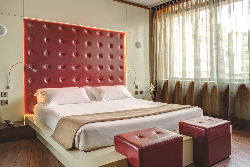 oneworld_src's tweet image. ✴️🍹GIRONA CITY BREAK 🍹✴️

➡️ Departure 01 August 2019
3️⃣ Nights
⭐️ 4* Hotel
✈️ Return Flights from Leeds Bradford

☄️ NOW ONLY £299pp ☄️

🌎✈️ HOW TO BOOK &amp;amp; MORE INFO ✈️🌎

Call us on ☎️ 01642 450333

Visit us at 📍 Room 164, Stockton Riverside College.
Offer based on 2 Adults.