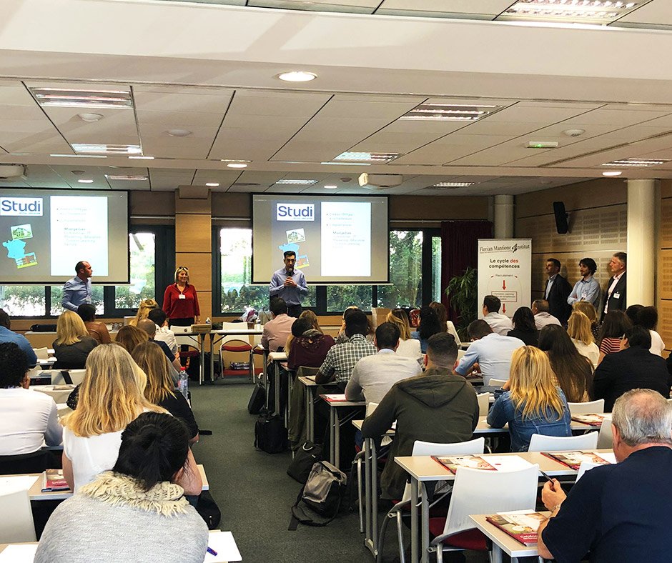 Salle comble pour le Studi Day aujourd'hui ! 😍 La journée de recrutement hors norme avec plus de 30 postes à pourvoir ! #montpellier #edtech #digitaleducation #formation #emploi