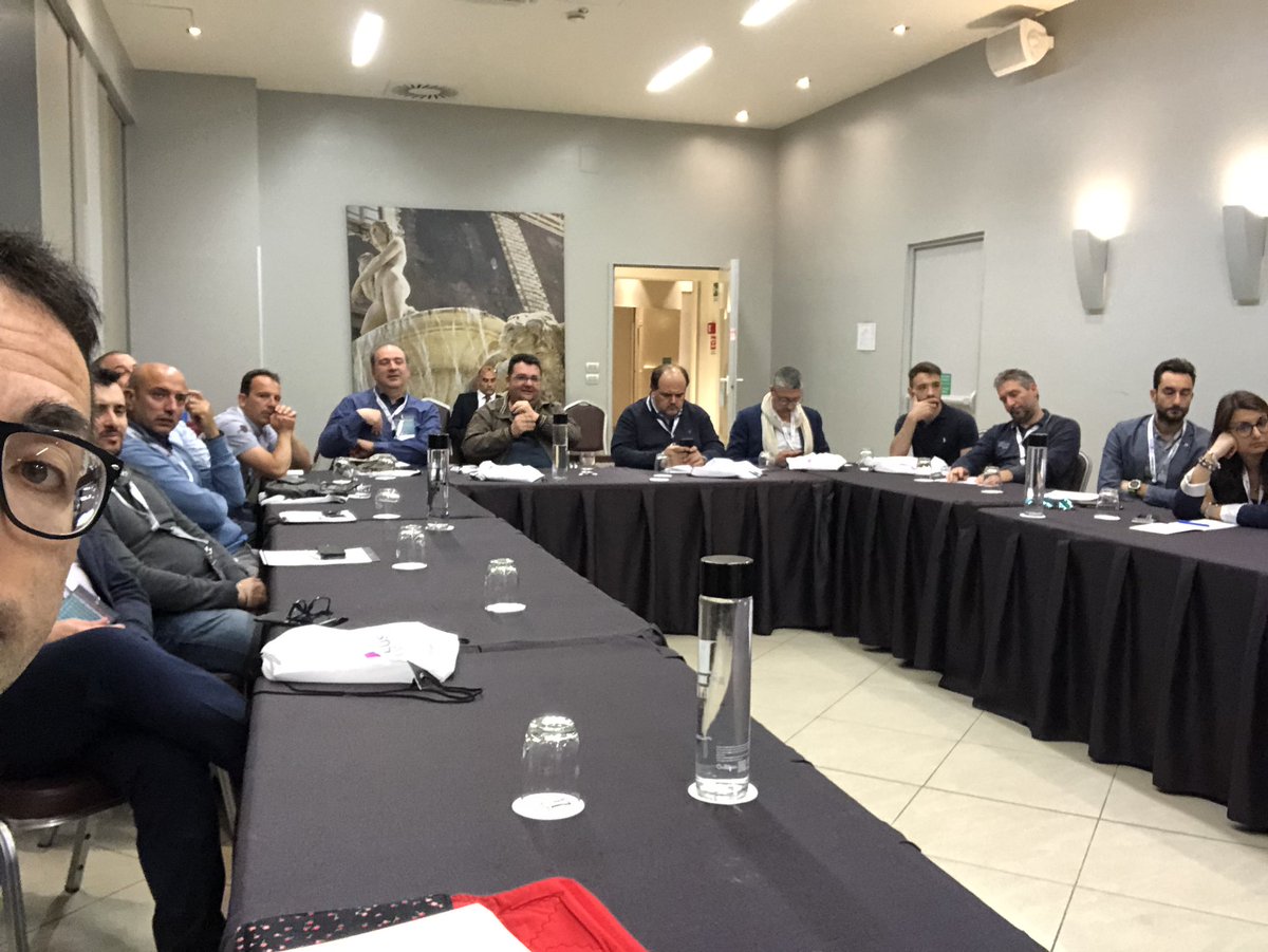 MarcoLorux's tweet photo. Super tavolo di confronto per la tappa #Catania di #exnroadtour. Tanti #systemintegrator del territorio in cerca di spunti, dati, soluzioni, formazione su #cloud #gdpr #security #Industry40 https://t.co/Z3bUW9az7A