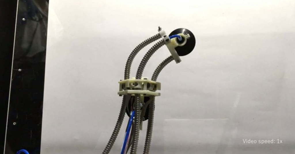 RobotShop's tweet image. This Soft and Flexible Leech-Inspired Robot Can Climb Walls rb1.shop/2JMK0Qi @DigitalTrends #LEeCH #ClimbingRobot