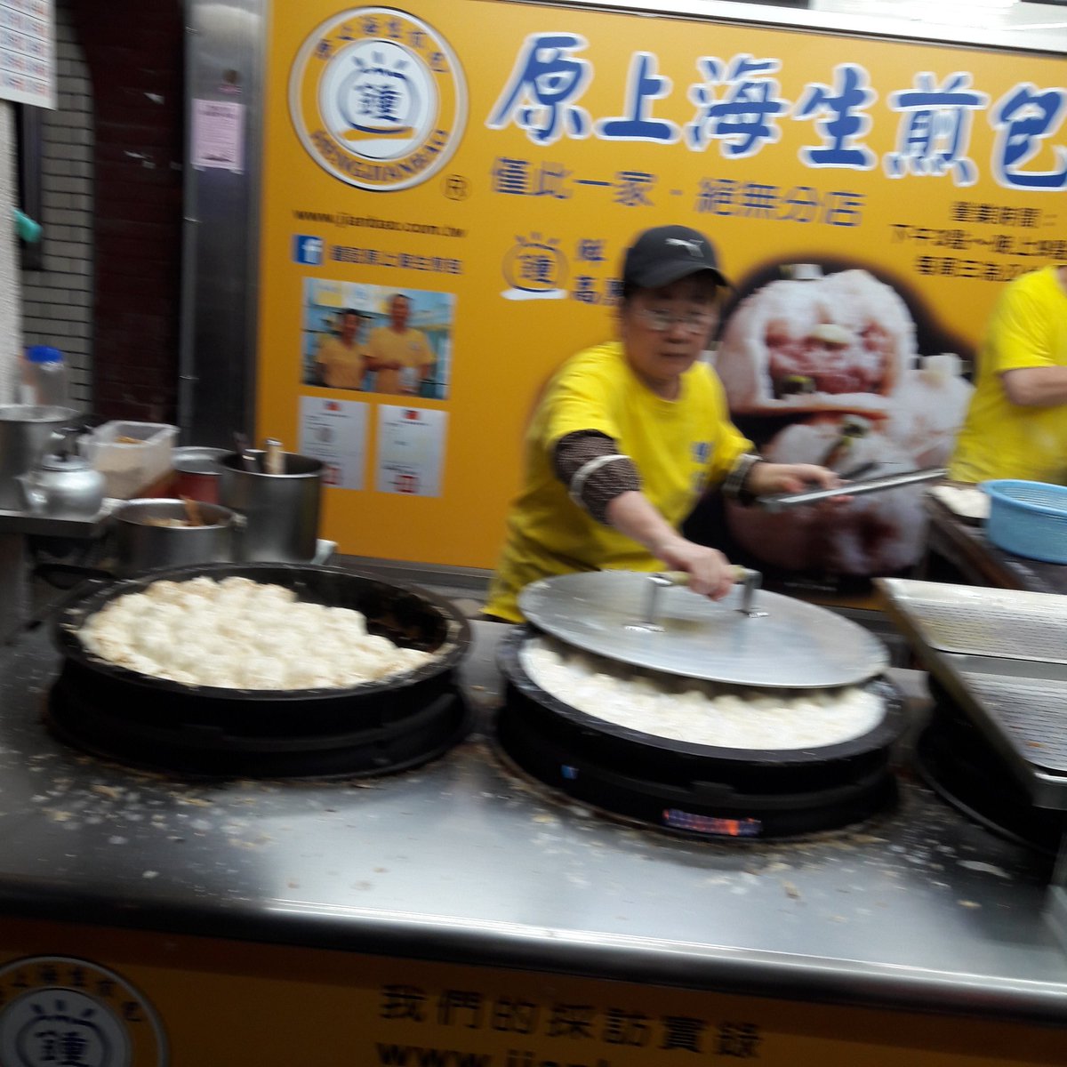 cdyung1's tweet photo. More tweets from your @TheKrulakCenter team member in Asia! Just concluding successful MCWAR visits to Beijing, Shanghai, Hanoi, Ha Long Bay ( Vietnam) and Taipei! https://t.co/Vbuy45ZiRC