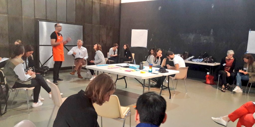 Frédéric Duffau vous aide à vous projeter "en mouvement vers le futur" de votre métier #LaFabToulouse

"Imaginez vous dans un an dans cette salle. Qu'est-ce qui a pu évoluer ? "