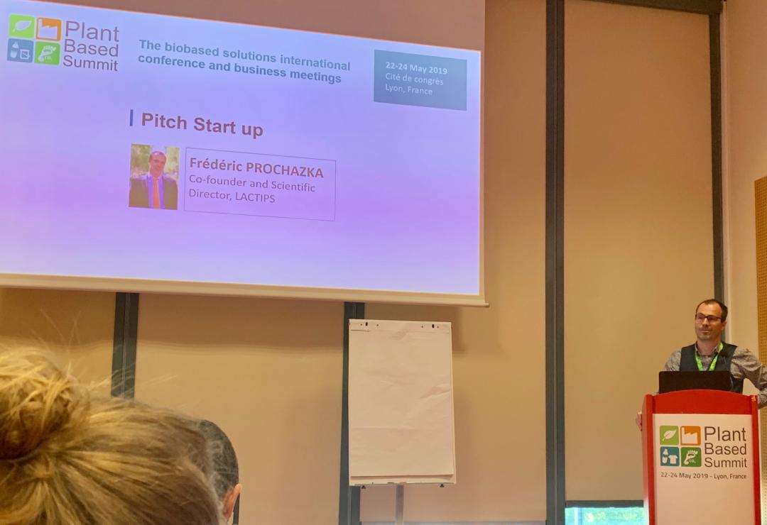 LACTIPS_SA's tweet photo. #Lactips is at #plantbasedsummit event in Lyon @FredericProchazka, Phd and co founder of Lactips, is giving a talk on « New plateform molecules to enhance the development of biobased formulations ».#bioplastics #innovation https://t.co/TtQmkdZKqV