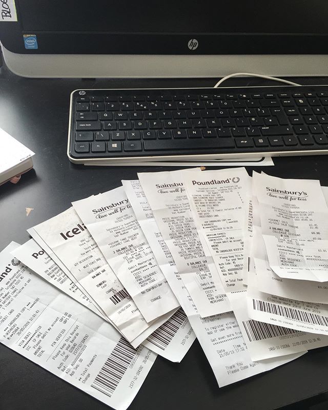 Once a week I scan all shopping receipts on Receipt Hog and all in one go!
.
I do it only once a week to maximise all 🧾 receipts.
.
You can upload a maximum of 20 receipts that qualify for coins!
.
Also, doing it all at once makes it easy to control … bit.ly/2we07yr