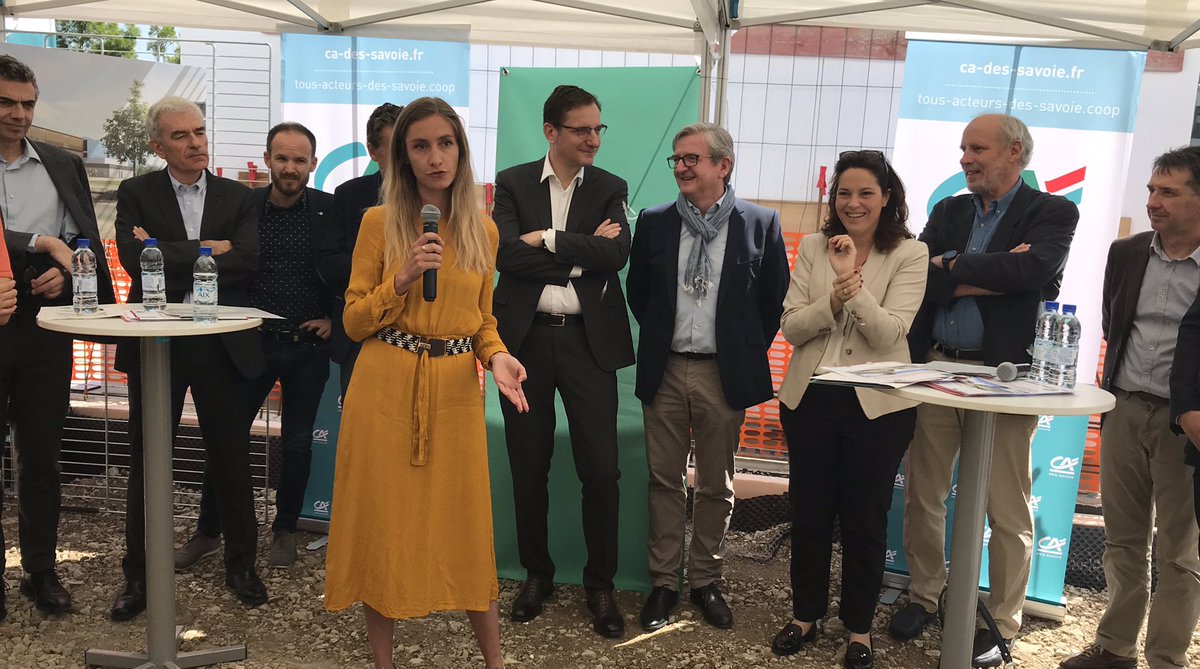 VillageCASavoie's tweet photo. Nos #startups #Beelse #CosseNature présentent leur travail à l’occasion de la pose de la première pierre du futur @VillageCASavoie #LeVillagebyCA #CAdesSavoie #GrandChambery https://t.co/ivtB0DHO2S