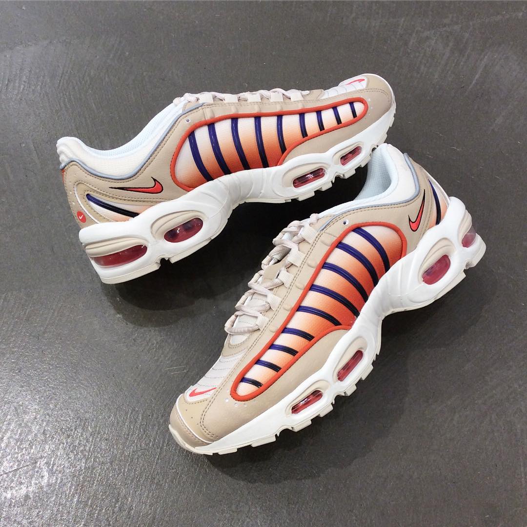 nike tailwind 4 desert ore