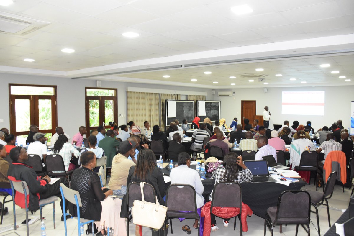 damonalleki's tweet photo. #busyproject's immediate objective is to improve the capacity of Kenyan gov't, employers’ & workers’ organisations & civil society organisations to establish & expand workplace-based training programs with a focus on youth who are engaged in or at risk of engaging in child labour https://t.co/xMfHco4zR1