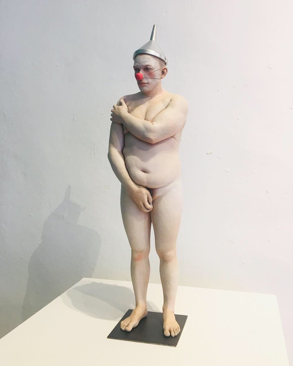 PARTIBIZA's tweet photo. "Dress Code". Escultura en resina de Samuel Salcedo en P|ART IBIZA.

#arte #Exposición #ventas #ibiza2019 #escultura https://t.co/30vpheN7u2