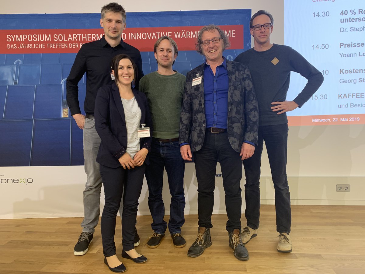 AEE_INTEC's tweet photo. Vortrag Magdalena #Berberich #Solites und Carina #Seidnitzer: Solare Wärmenetze – regionale Behörden können Rahmenbedingungen verbessern #CONEXIO Symposium Session: Solare Prozesswärme und Fernwärme – Rahmen – Chancen – Herausforderungen @AEE_INTEC https://t.co/OGl3Jt3L5d