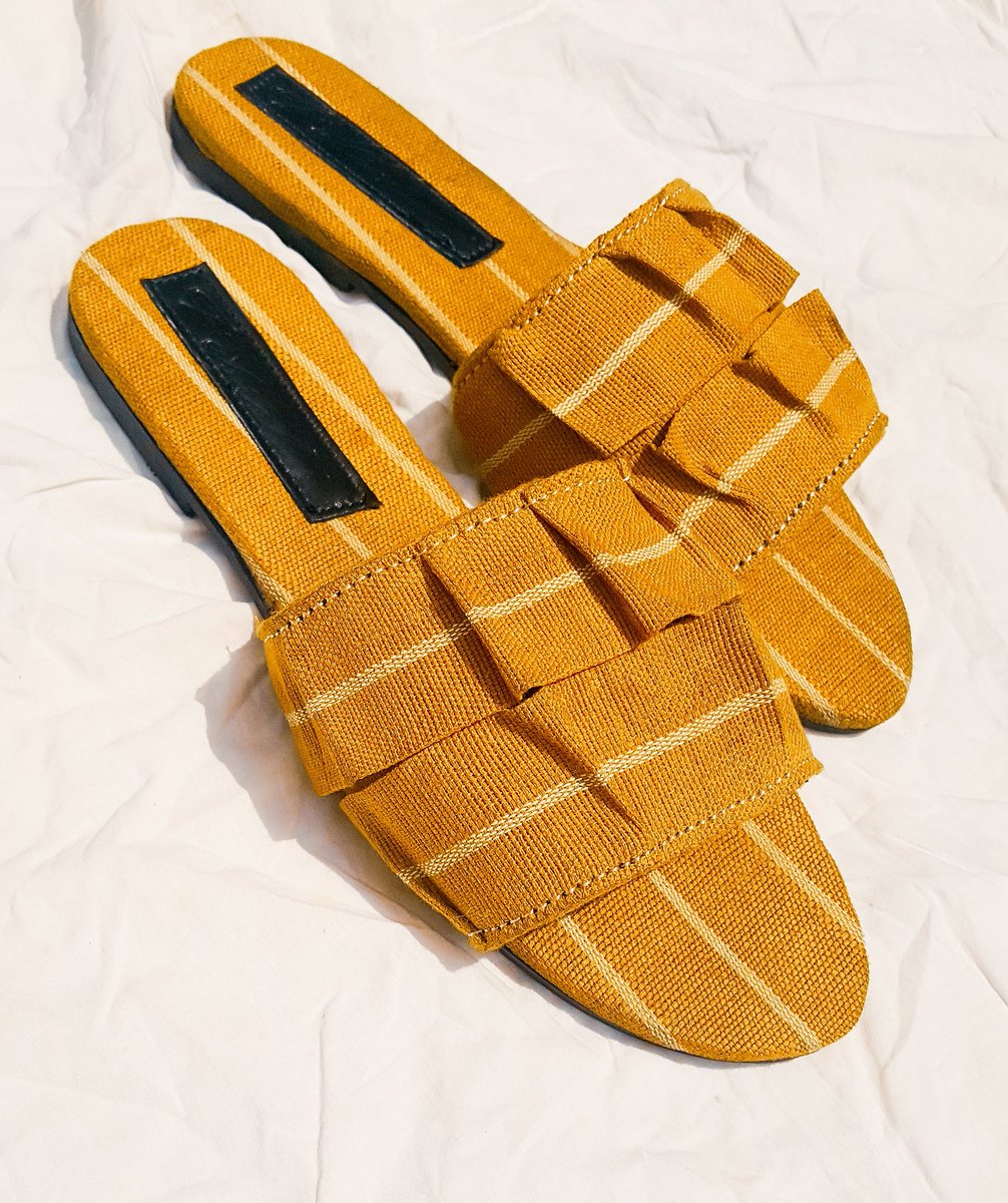 FAbiolaDesigns's tweet photo. @OgbeniDipo F'Abiola is a footwear brand that caters to the Nigeria woman, who wants to be comfortable and still fashionable with her shoes. For quality, comfortable and stylish footwear, shop F'Abiola.
Twitter: @FAbiolaDesigns 
Instagram: @fabioladesignsofficial
#MSMEThursdayWithDipo https://t.co/E95AZIknC4