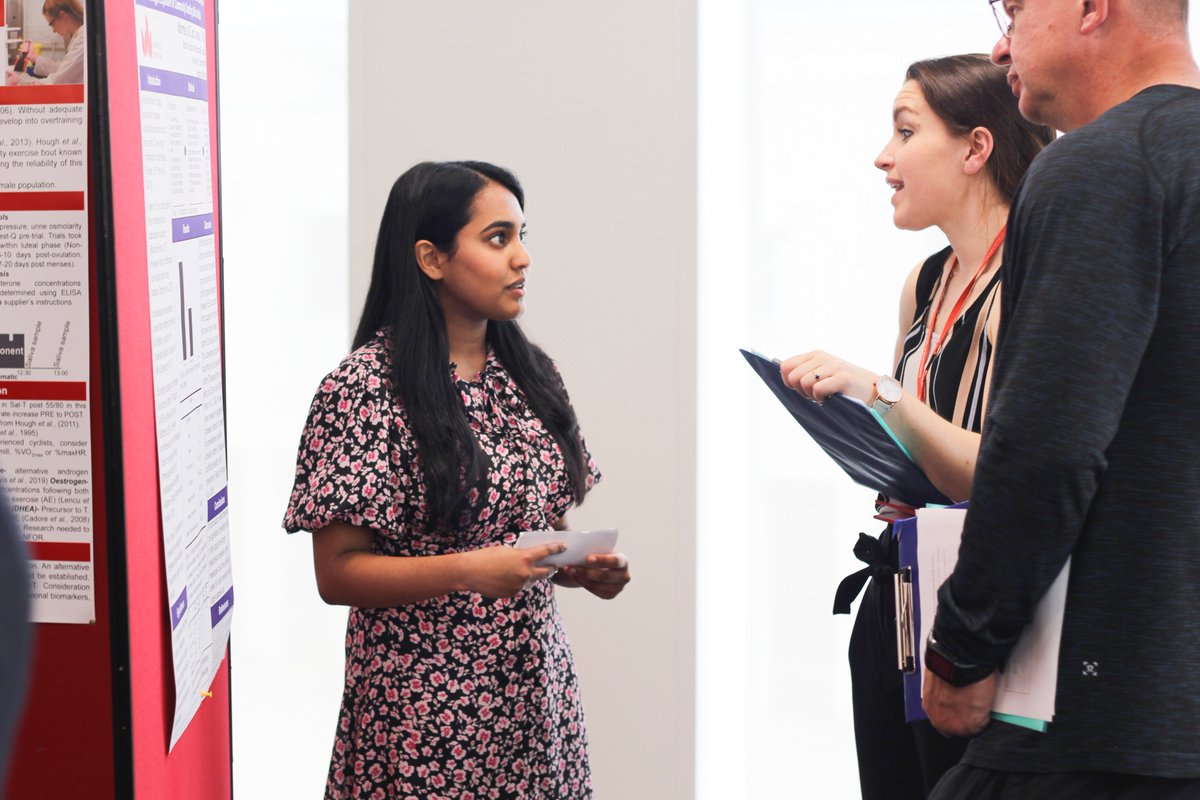 uniofbeds_SSPA's tweet photo. Suited and booted! Our final year undergraduates presented their dissertation posters yesterday @uniofbeds! Some excellent research on display and a fantastic representation of 3 years' hard work 📈

Congratulations to you all, especially the prize winners 🏆 #GoTeamBeds https://t.co/tVXOSVqSLR