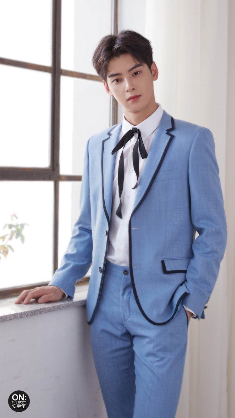 handsome cha eun woo suit