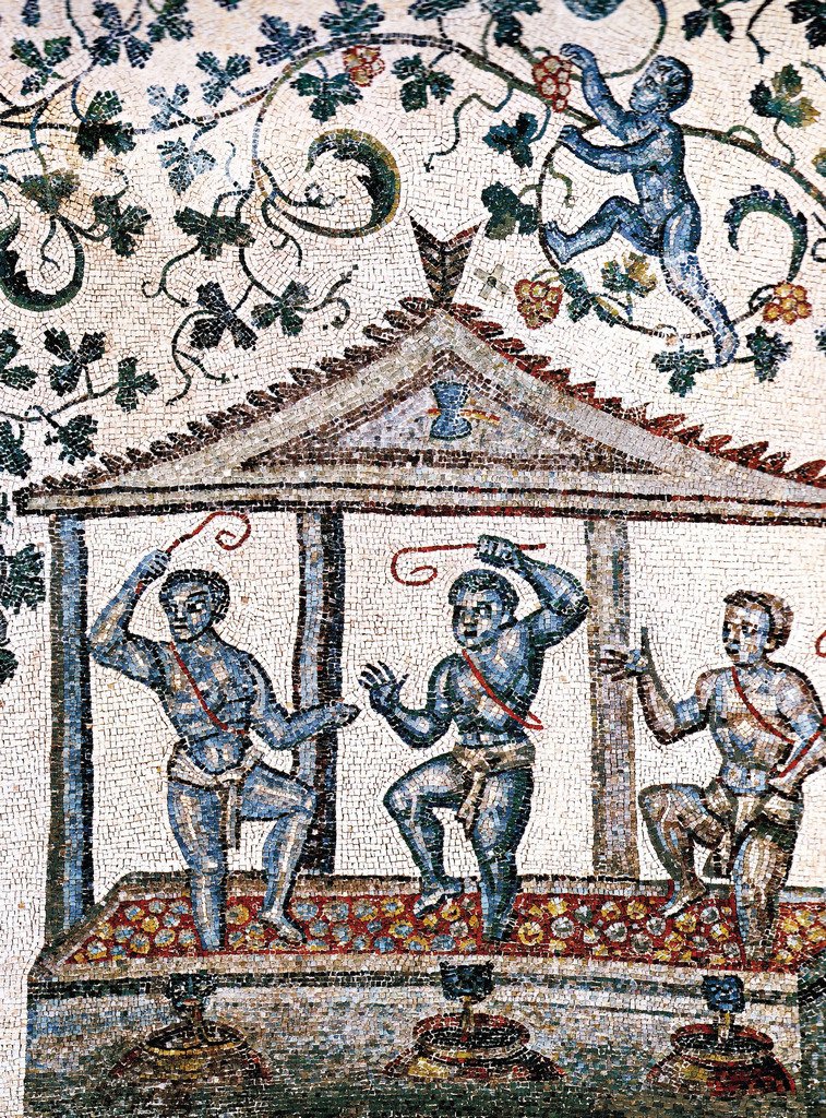 SokolowskiLuk's tweet photo. #SantaCostanza the mausoleum erected to #Constantina, daughter of #Constantine considered as the finest example of #earlyChristianart. Clearly, the #Dionysiac motives of #vine_scroll and #vineharvest were involved as well as #peackocks. Fine adaptation in an entirely new context https://t.co/pYTagnq6lq