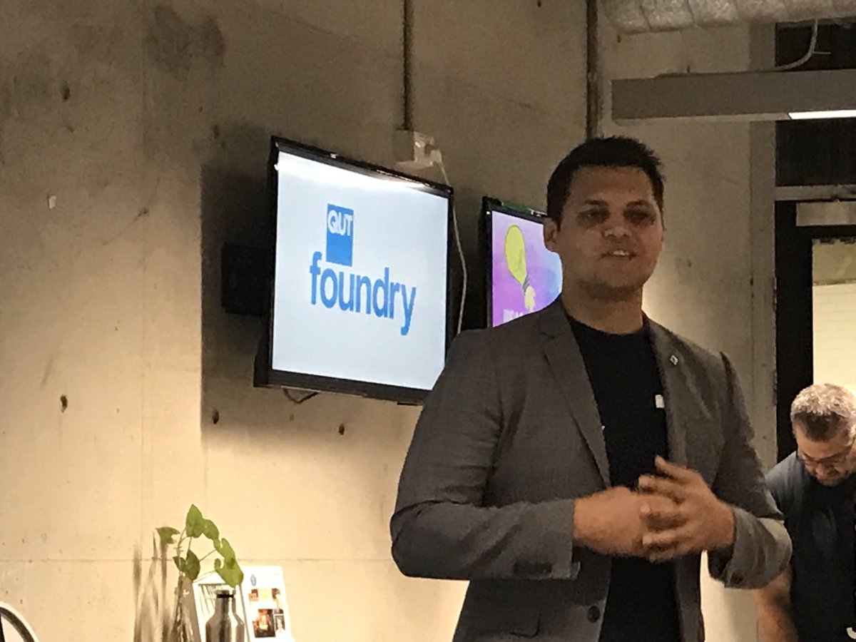 QUTEship's tweet image. #IDEASlaunched pitch at @QUTfoundry by James of #Viply: helping #smes &amp;amp; #retailers to tap into the growing #influencer #marketing trend, &amp;amp; find &amp;amp; evaluate #influencers inc engagement &amp;amp; #brand-fit, in real time. Even #microinfluencers can opt-in. #QSBW2019 #QLDsmallbiz #sme #cafe