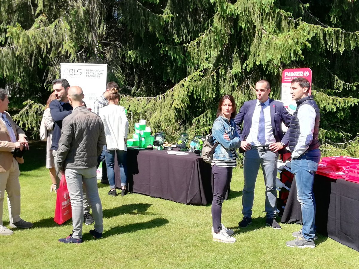 Revista_FSL's tweet photo. Diferentes marcas de EPIS ofrecen soluciones a los riesgos laborales en la industria. HOY gran Jornada #CaproTecnic2019, gracias a Cañellas Protecció por aportar información y formación en Prl a la industria. #Panter #Ansell #Bls #Ansell #Manulatex #Bekina #Bocchi
#fsl https://t.co/XbraxIo1Oz