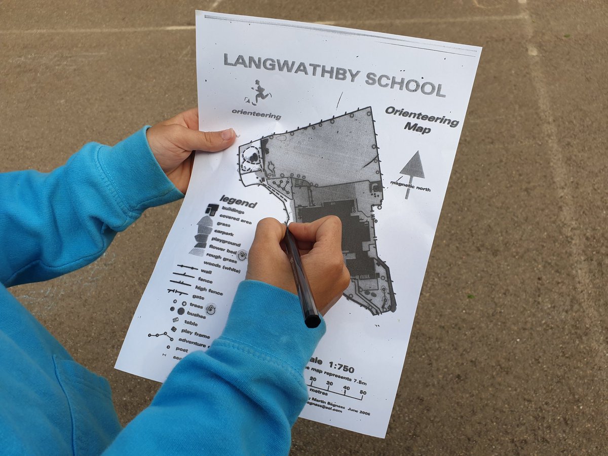 LangwathbyCe's tweet photo. Anyone for some #edibleart #fruitkebabs or #orienteering ? What about tackling our #assualtcourse ?
#learningisfun #creativeschools #soproudofoury6leaders https://t.co/7bJwKmO6sa