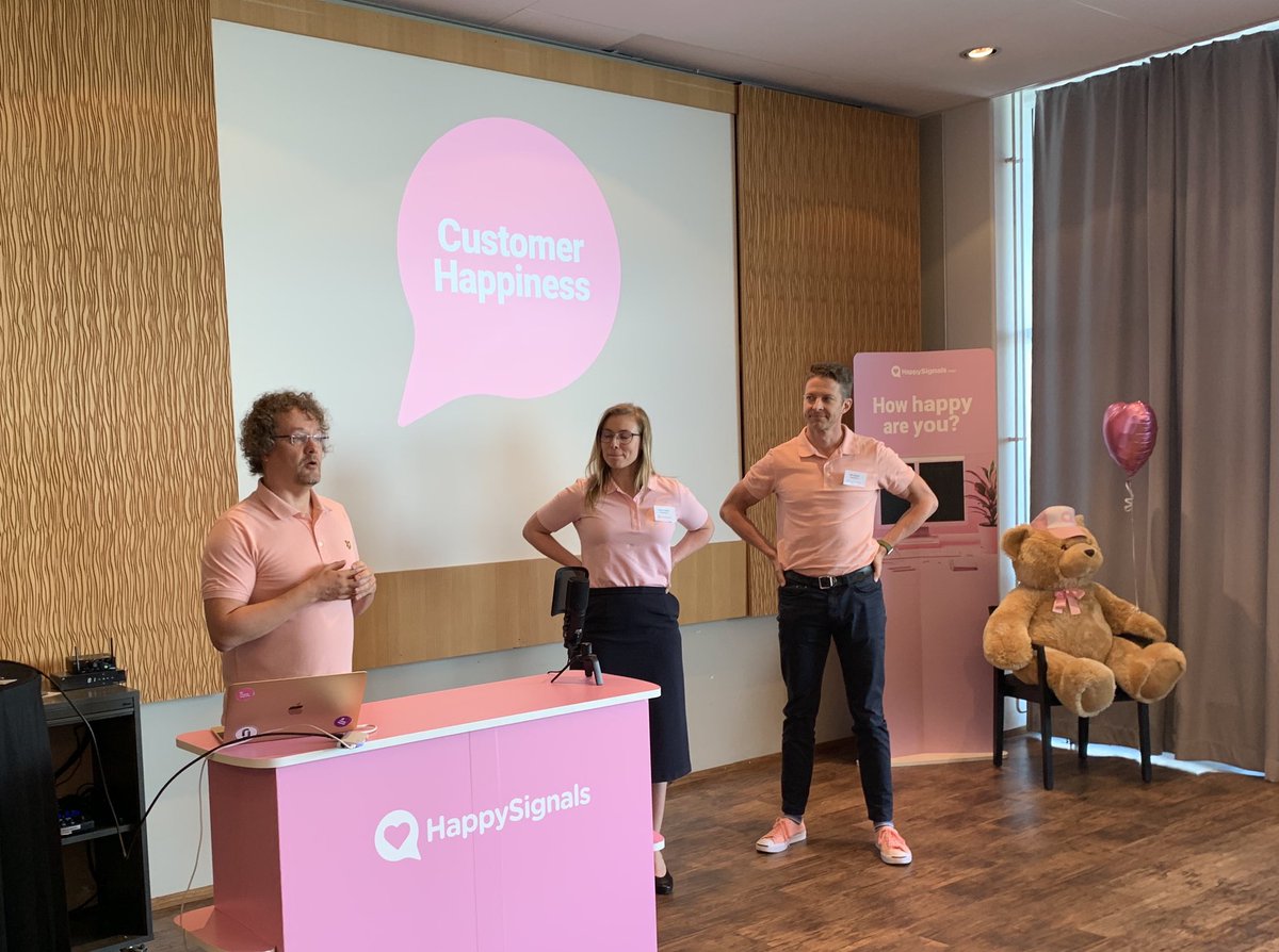 HappySignalsLtd's tweet photo. And we’re off! @SamiKallioHki providing the opening words and introducing our new Customer Happiness Officers Helena Lindberg and Niku Yliluoma. #HappyUserGroup2019 https://t.co/cmJGgIYYNl