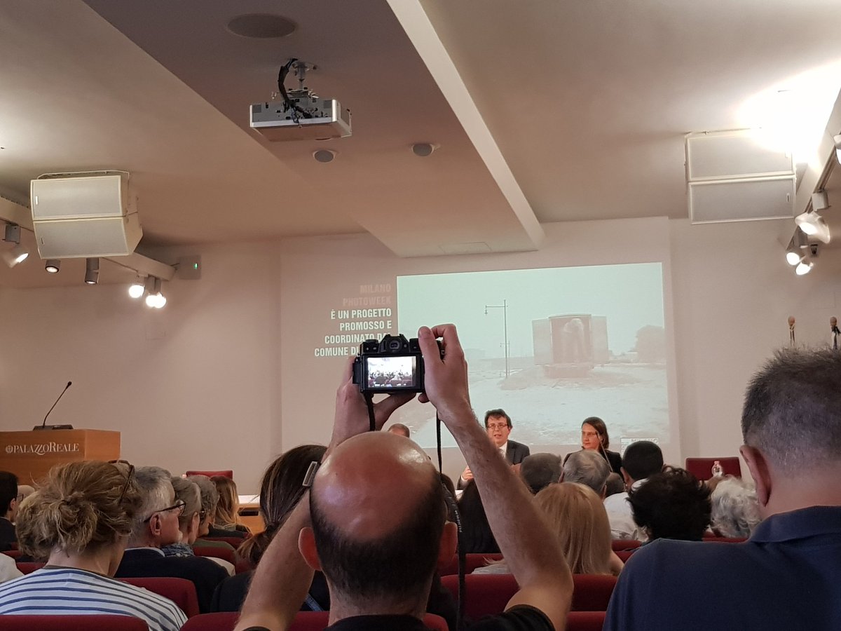 #MPW19 un progetto diffuso che pervade #Milano promosso da <a href="/ComuneMI/">Comune di Milano</a> e organizzato da <a href="/ArtsFor_/">ArtsFor_</a>. Noi presenti con la mostra #FotografareLaVoce con #fotografie di <a href="/marcomarezza/">marco marezza</a>, Mauro Balletti, Luca Airaghi, Mattia Gargioni e Ricky Pravettoni