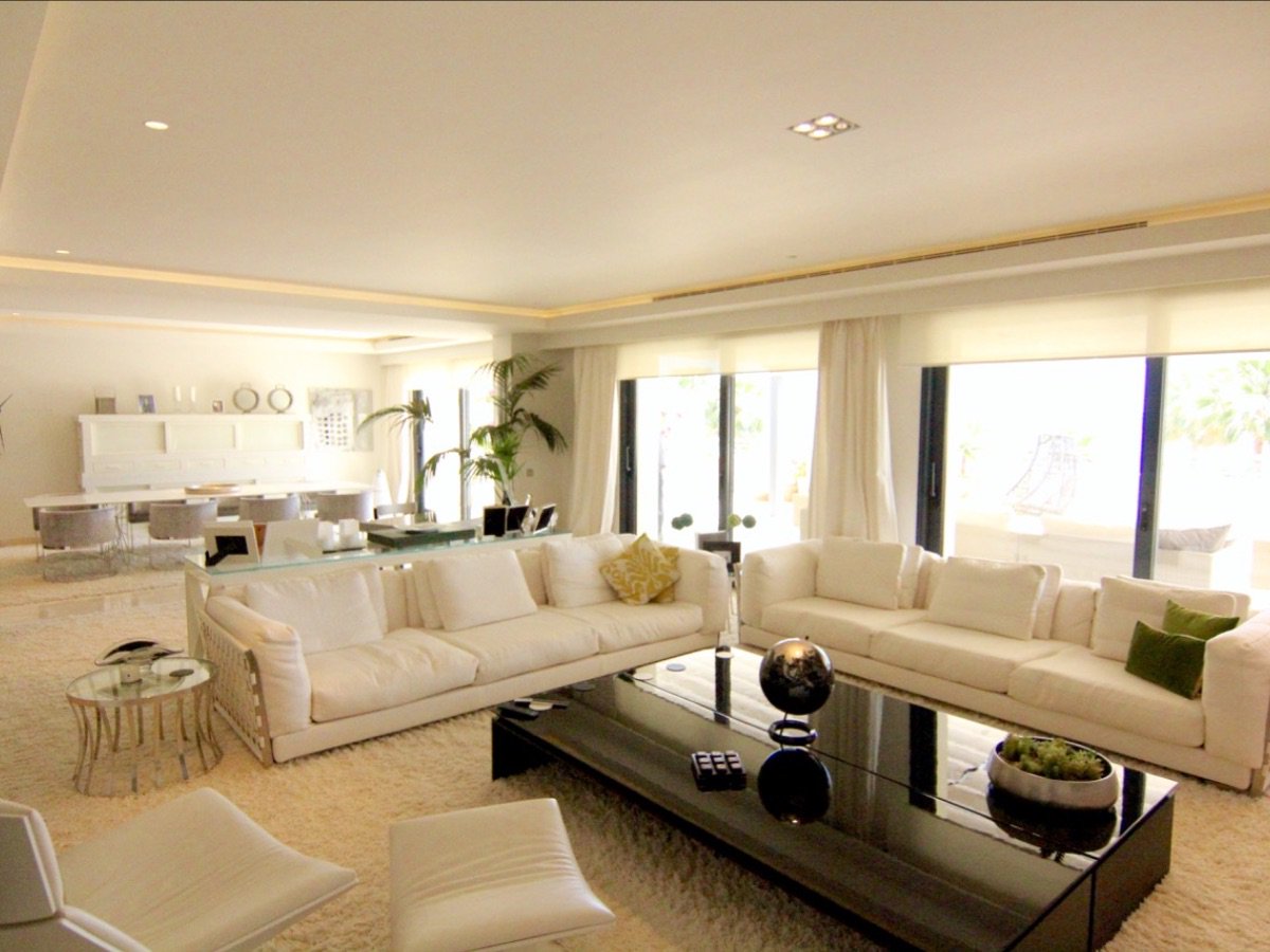MarbellaPlatin1's tweet photo. NEW EXCLUSIVE LISTING! - 4B LUXURY APARTMENT IN OASIS DE BANUS - https://t.co/K6ycBVJnwf
#luxuryproperties #marbella #costadelsol #frontlinebeach #beach #realestate #luxuryrealestate #lujo #propiedadesdelujo #inmobiliaria https://t.co/UDhVOFHtBs