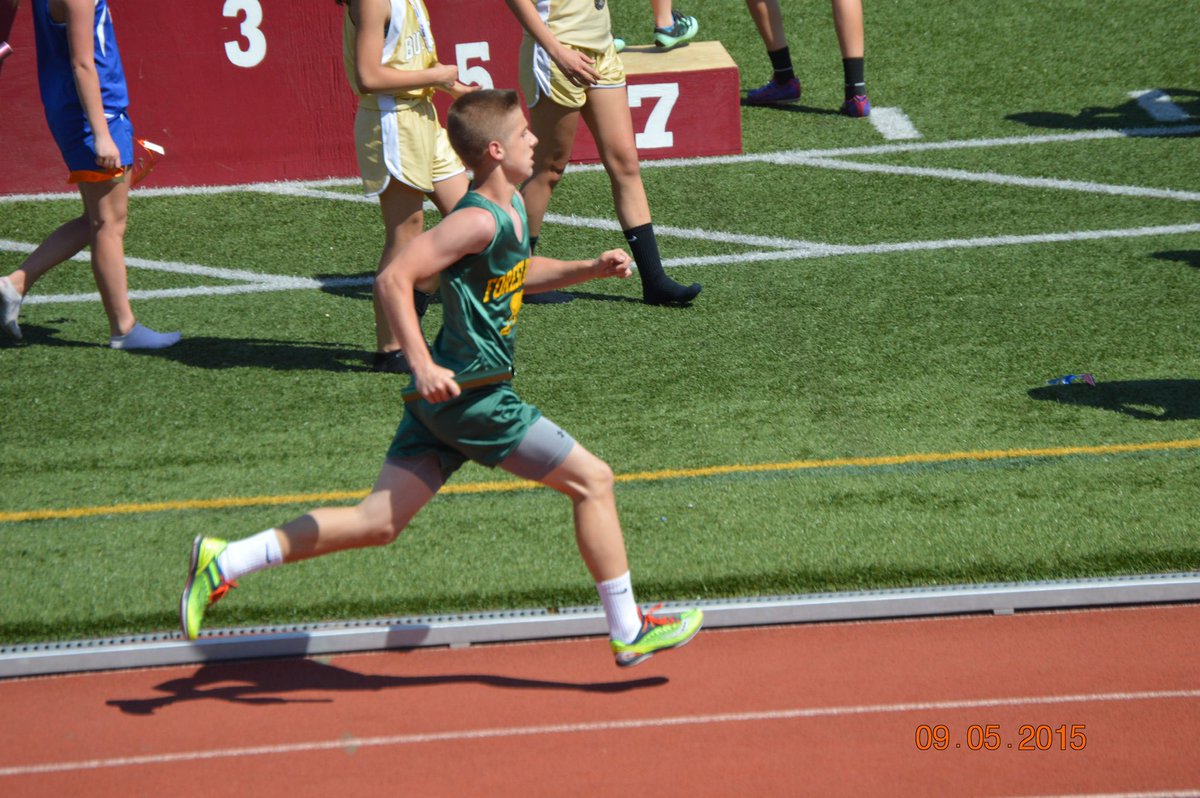 KSChunta's tweet photo. Good luck @Mitch_Chunta & the FH boys 4x800 relay team at the PIAA state championships tomorrow! Thank you for so many memories in the 400 800 1600 3200 4x400 & 4x800 over the last 6 years! It has been a joy to watch you compete. Enjoy this last high school race. Love you! 😘 https://t.co/IEiLw45Jj5