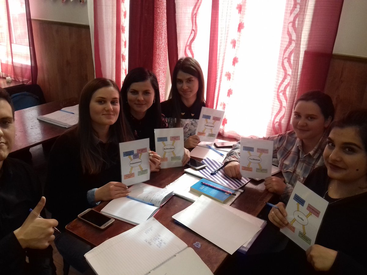 BrianaBelciug's tweet photo. Bridge21 French lesson on Amélie Nothomb novels. We loved exploring and analysing Nothomb's works. @liceuliteanu @tfasteurope @tfastportugal @TfaSTSweden @tfastgermany #TfaSTStudentConnections https://t.co/uc2eqzTjH6