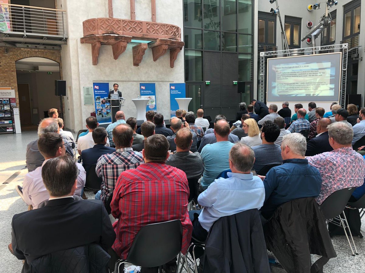 DachdeckerRLP's tweet photo. Dachtag des LIV RLP:
Austausch und Diskussion zu aktuellen und perspektivischen Fragen der Technik im Dachdeckerhandwerk. https://t.co/ueWL0kEGQV