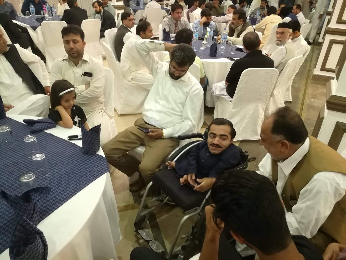 Syedomair88's tweet photo. After dinner from @Suchtvnews and my friends have wonderful time with all of them owner of #such_tv and Seo #Malik_Mushtaq_Hussain  @mazhar_barlas https://t.co/S3PtTLpNvu