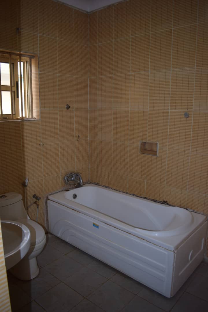 struct_spaces's tweet photo. #bathroomdesign #StructuredSpaces https://t.co/jNJdmDYeHN