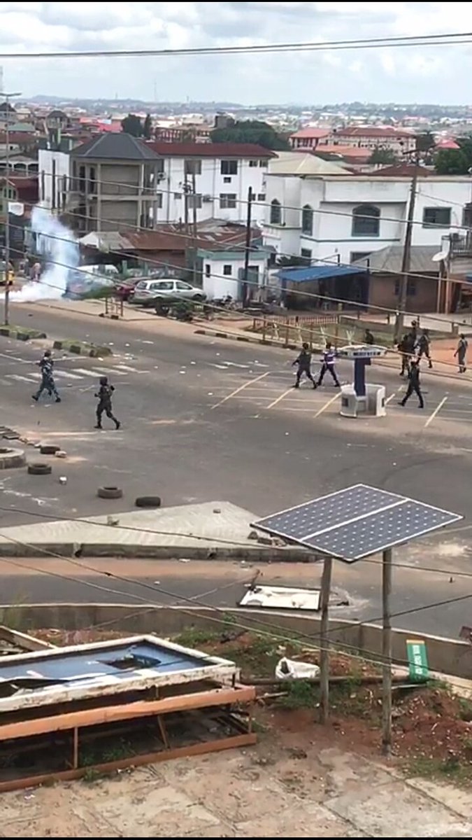 OladapoMoses1's tweet photo. Yesterday's protest was distrubted by @PoliceNG,injuring our comrades @Akure.@RotimiAkeredolu
#ReduceOSUSTECHTuition
#reduceAAUAtuition
#saveourfuture
@TVCconnect @NGRSenate @channelstv @AsoRock @nassnigeria @AIT_Online @nanonlineng @TheNationNews @thecableng @BabajideOtitoju https://t.co/8ZUQ2d6tGS