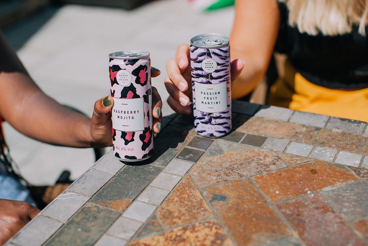 SBScocktails's tweet photo. Introducing...Shake Baby Shake Passion Fruit Martini &amp; Raspberry Mojito! 🍸 Available NOW in selected @sainsburys &amp; @Morrisons just in time for the bank holiday ☀ https://t.co/rLEOhAyZyk