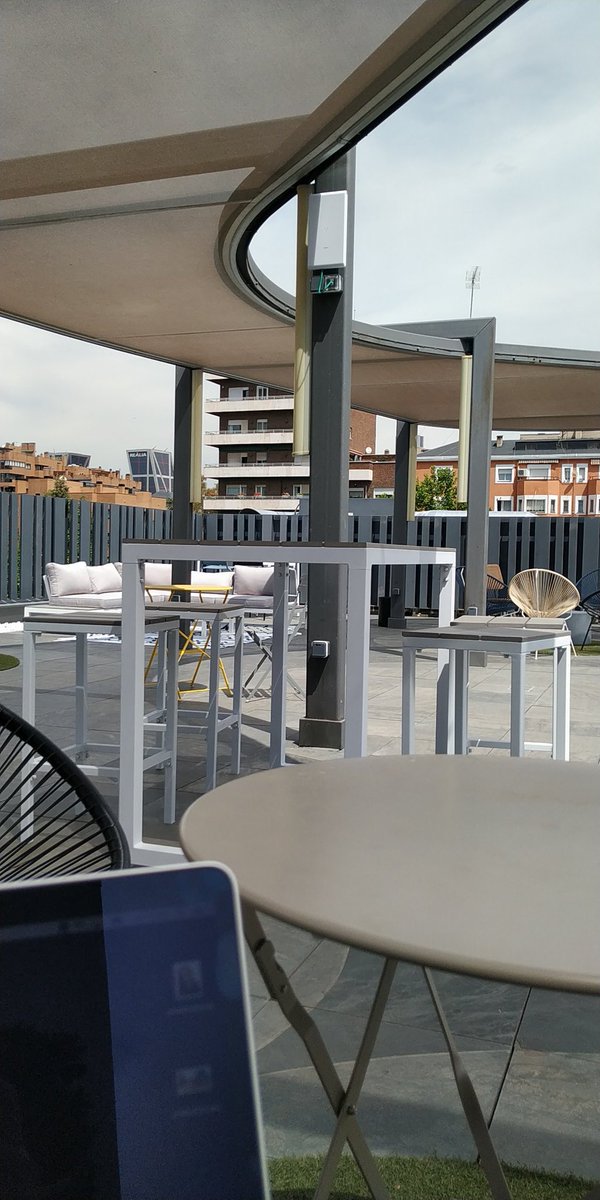 Lucía Ultrasónica tweet media