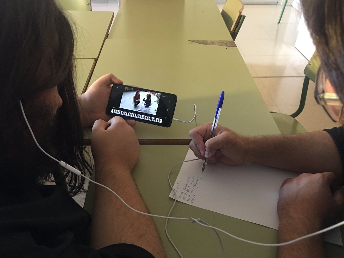 Xavi i Albert enllesteixen la valoració de la jornada Speed Dating, que fa Azahara González, directora del CNO Camp de Tarragona. La podeu trobar a l'Instagram: @cnovendrellconxi #edicion #teamwork #socialmedia #trabajo #formacion <a href="/start_cno/">Start Noves Oportunitats</a>