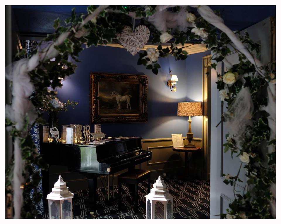 Rackethallhotel's tweet photo. Some beautiful centrepieces &amp; floral arrangements for your Wedding Day @Rackethallhotel #OriginalIrishThursday #OriginalIrishHotels https://t.co/sKTZMrbChp