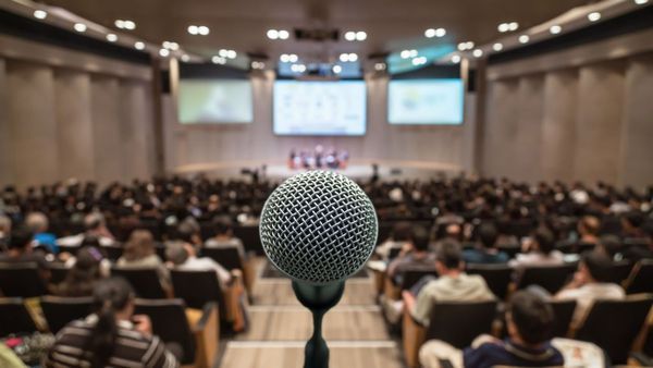 WmpMagazine's tweet image. RT @F2Startup: @joseluisucar from Finding Excellence will be sharing with you the secrets to present in captivating and persuasive ways, as well as crafting engaging and memorable presentations.

buff.ly/2EgHhLD

#motivation #mindset #personalde…