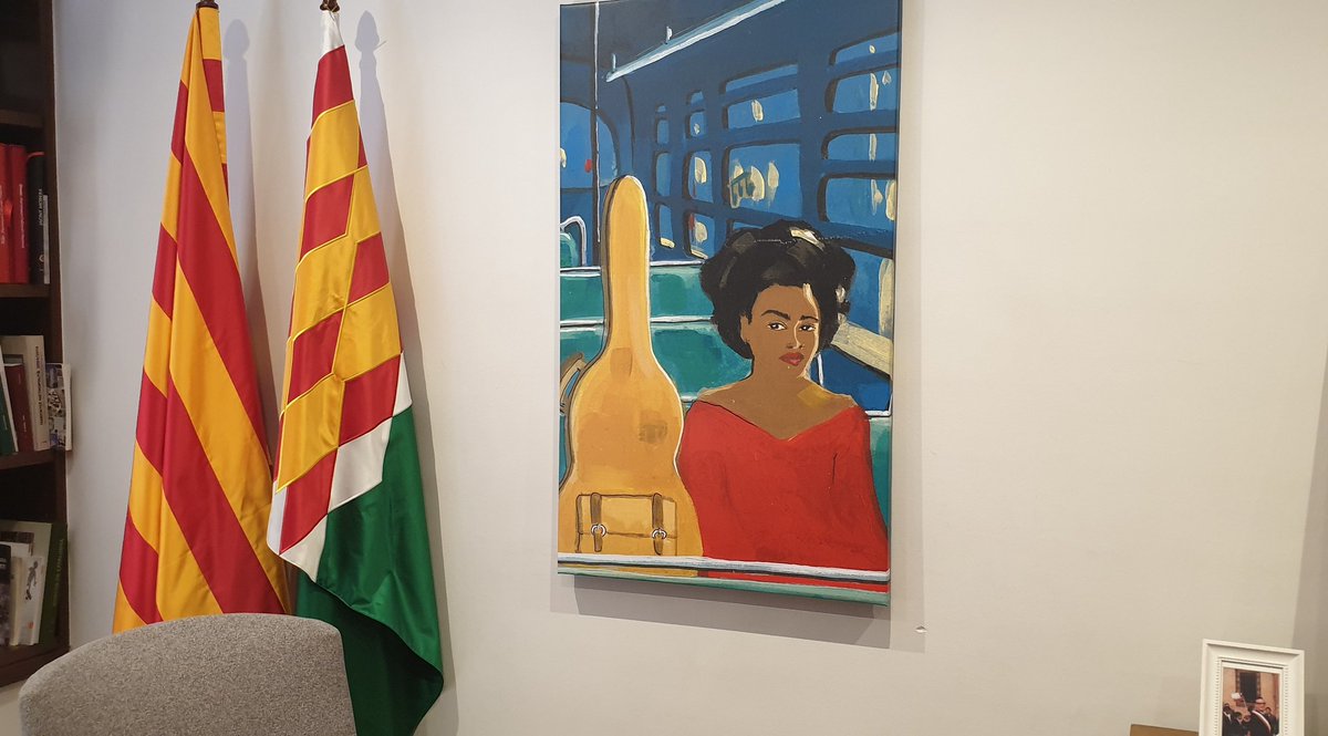 Ha trigat, però finalment el quadre de la <a href="/olgamolinadraws/">olga molina</a> que va servir de cartell del <a href="/CerdanyolaBlues/">Blues Cerdanyola</a> 2018 ja presideix el despatx d'alcaldia a #Cerdanyola