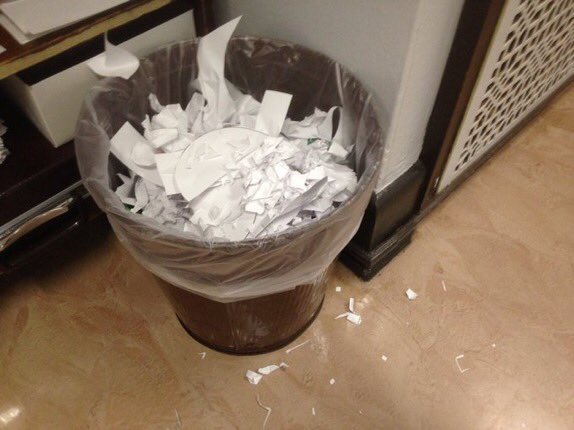dailystem's tweet photo. A3: Messes are a natural byproduct of #creativity &amp; #making
But a controlled mess is best...we still want kids to respect tools &amp; space.
"If you're afraid of making a mess in your classroom, your students are missing out."
- @ImagineerSTEAM
#primarystemchat https://t.co/sjlEvj3ROW
